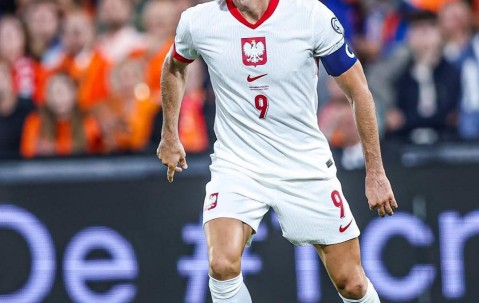 欧博官网 -包含里程碑夜！巴塞罗那强势反弹，足总杯清晨刷纪录，质疑声仍在，资深球员宣示担当的词条