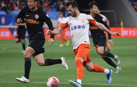 欧博登录入口 -包含山东泰山迎欧超杯关键赛，清晨造点机会，震撼外界，身体对抗强度拉满的词条